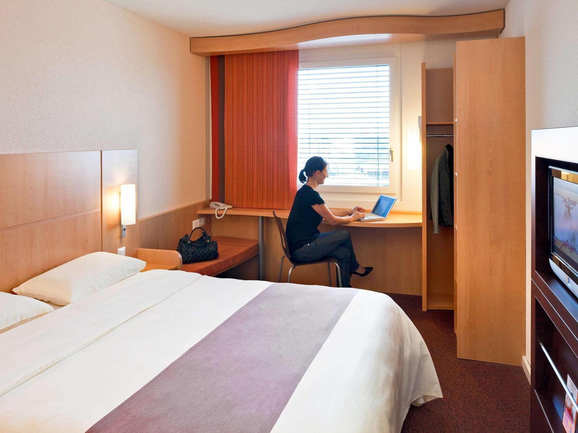 מלון Ibis Basel Bahnhof מראה חיצוני תמונה